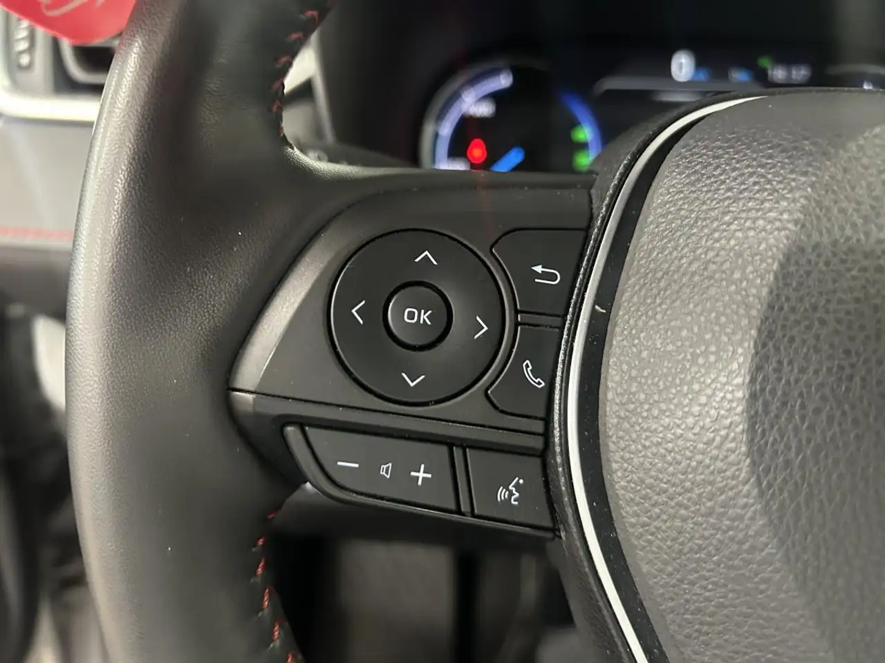 Toyota RAV 4 Prime снимка Toyota RAV 4 Prime