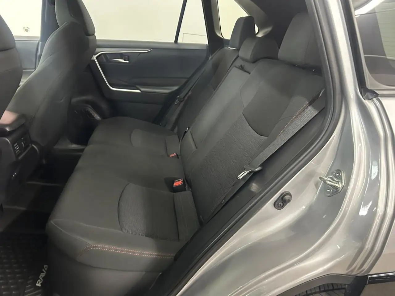 Toyota RAV 4 Prime снимка Toyota RAV 4 Prime