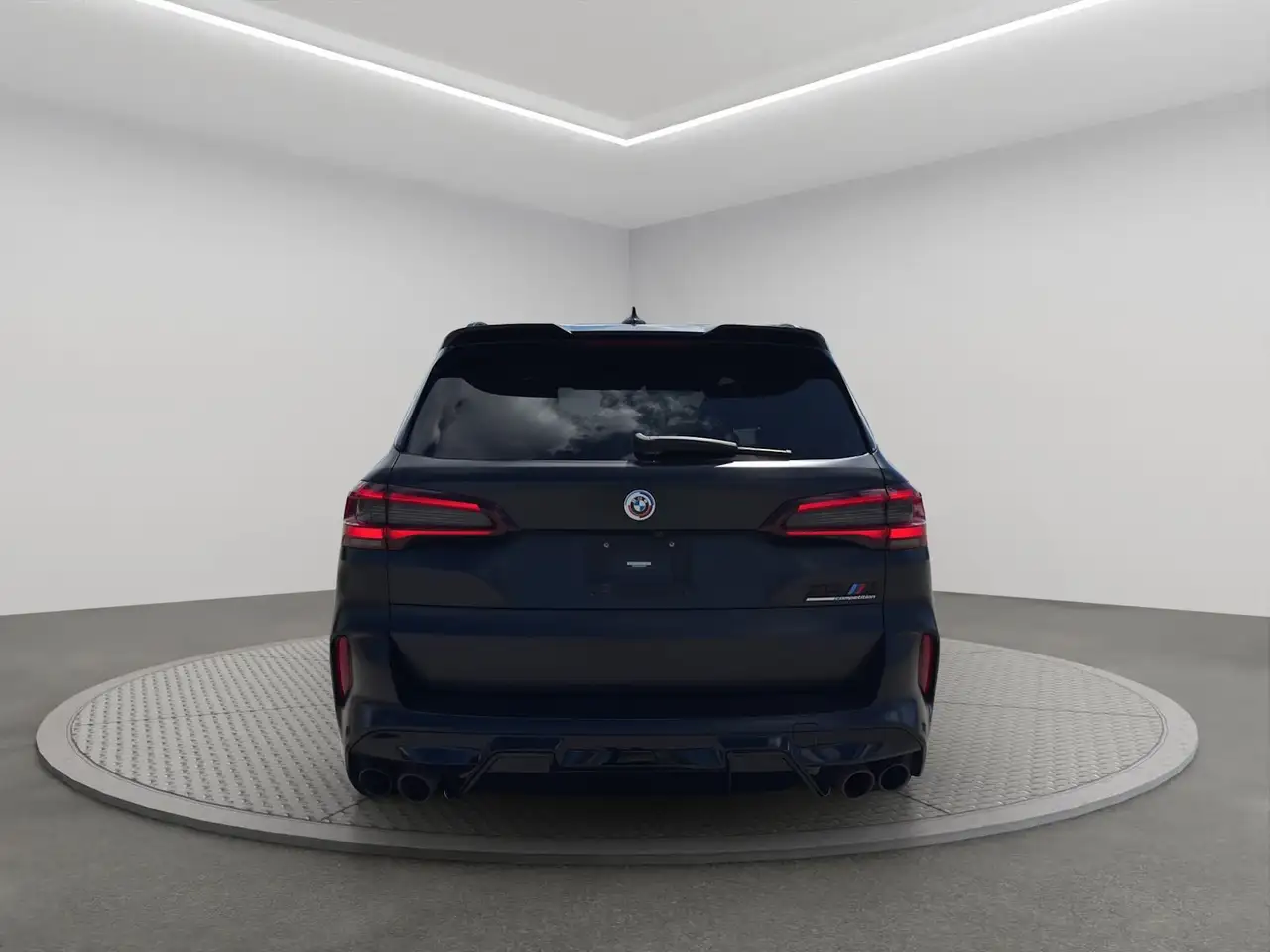 BMW X5 M снимка BMW X5 M