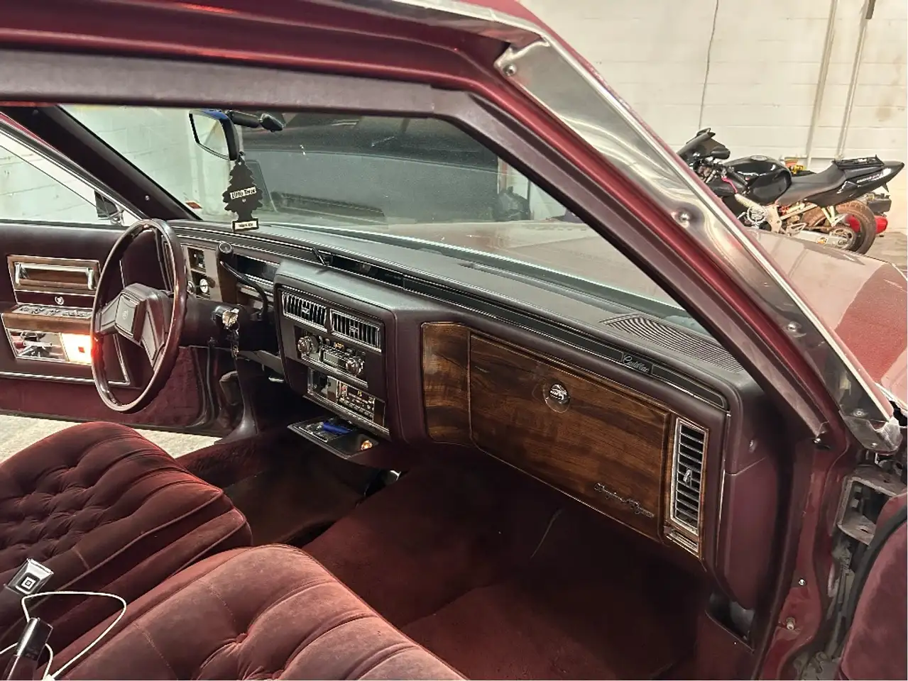 Cadillac Fleetwood снимка Cadillac Fleetwood