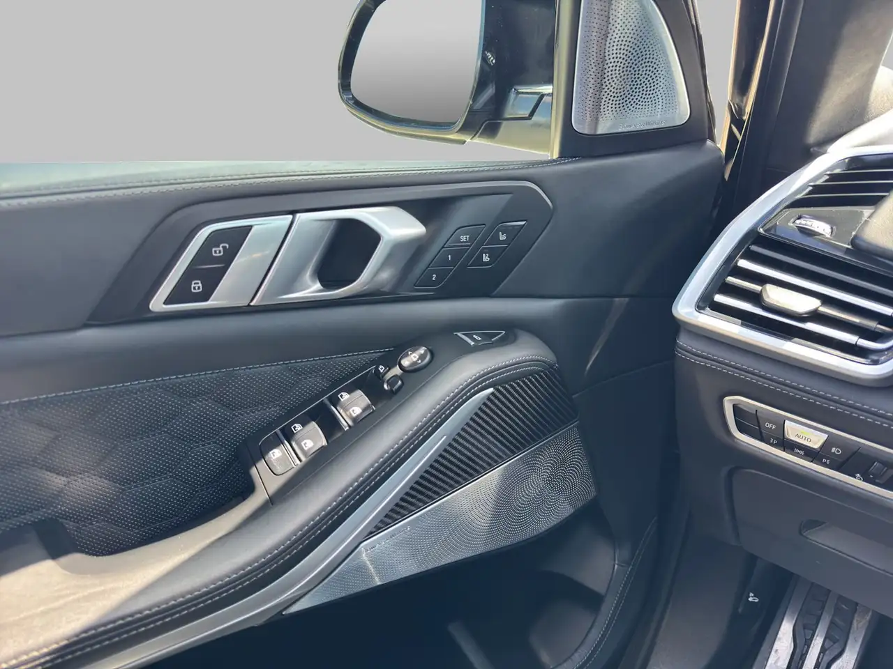 BMW X5 M снимка BMW X5 M
