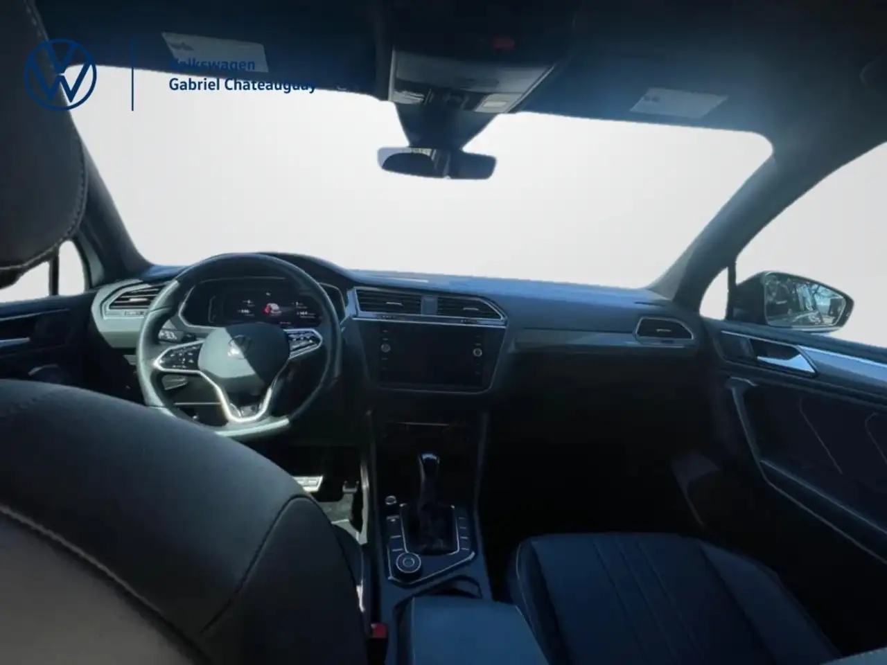 Volkswagen Tiguan снимка Volkswagen Tiguan