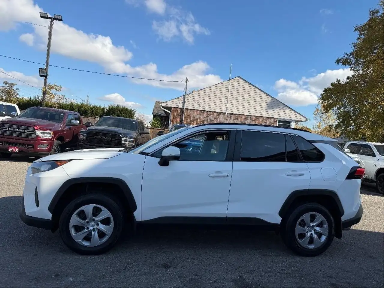 Toyota RAV 4 снимка Toyota RAV 4