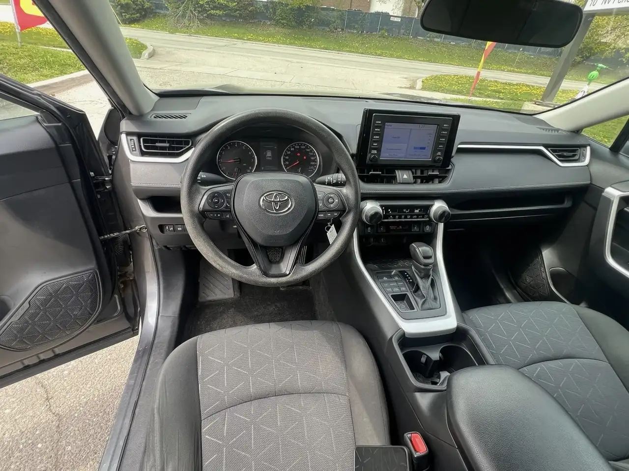 Toyota RAV 4 снимка Toyota RAV 4