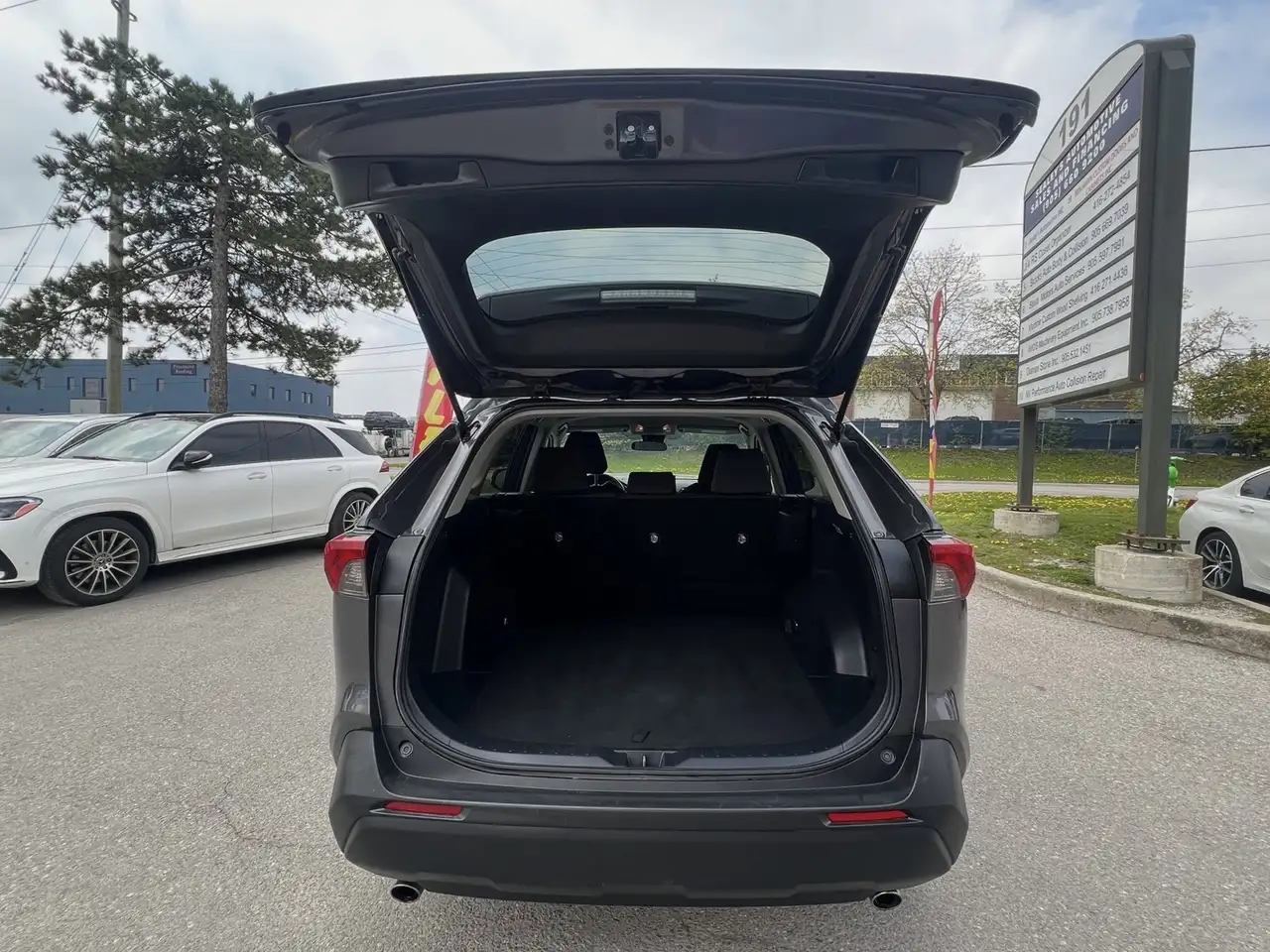 Toyota RAV 4 снимка Toyota RAV 4