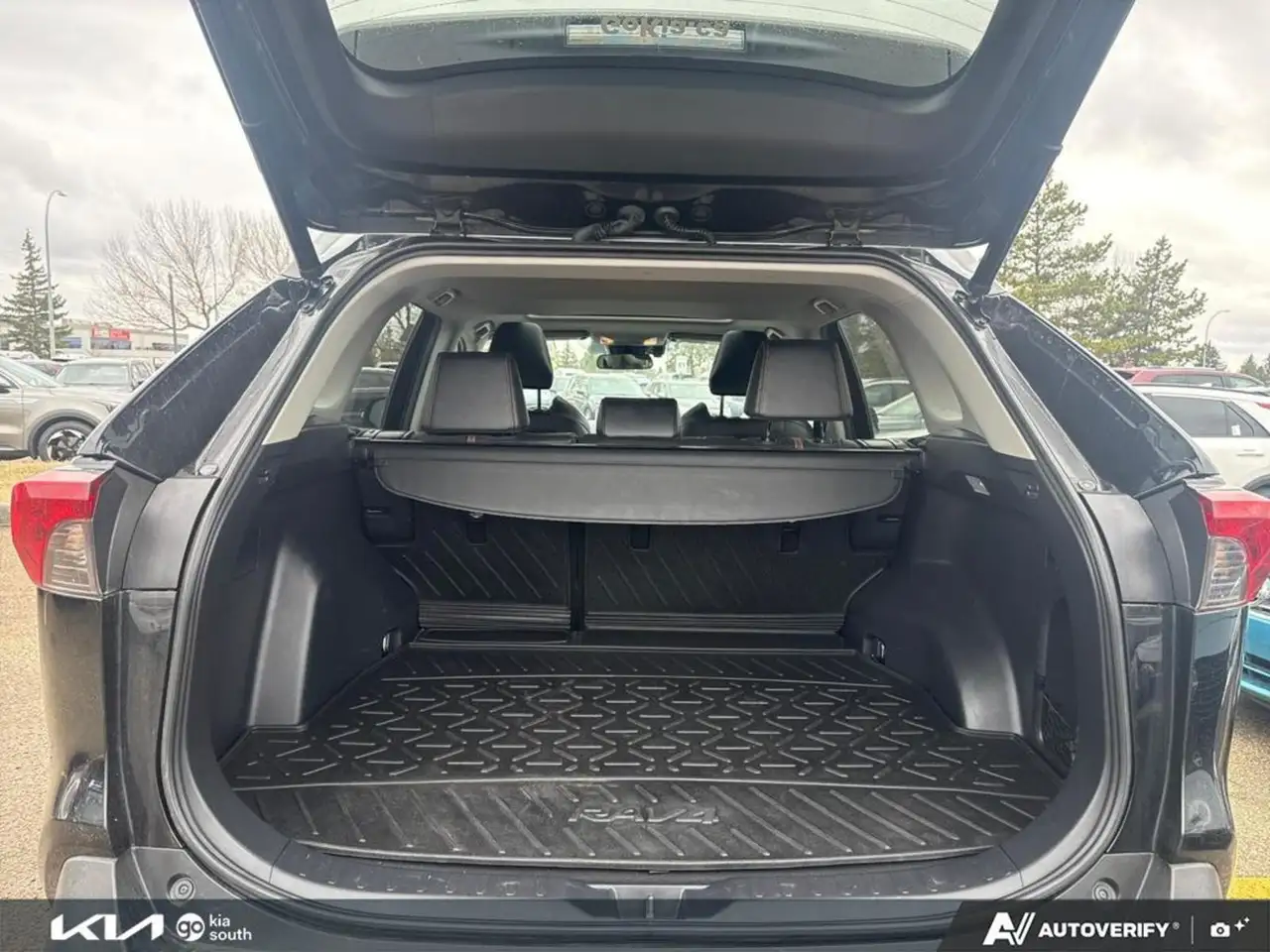 Toyota RAV 4 photo Toyota RAV 4
