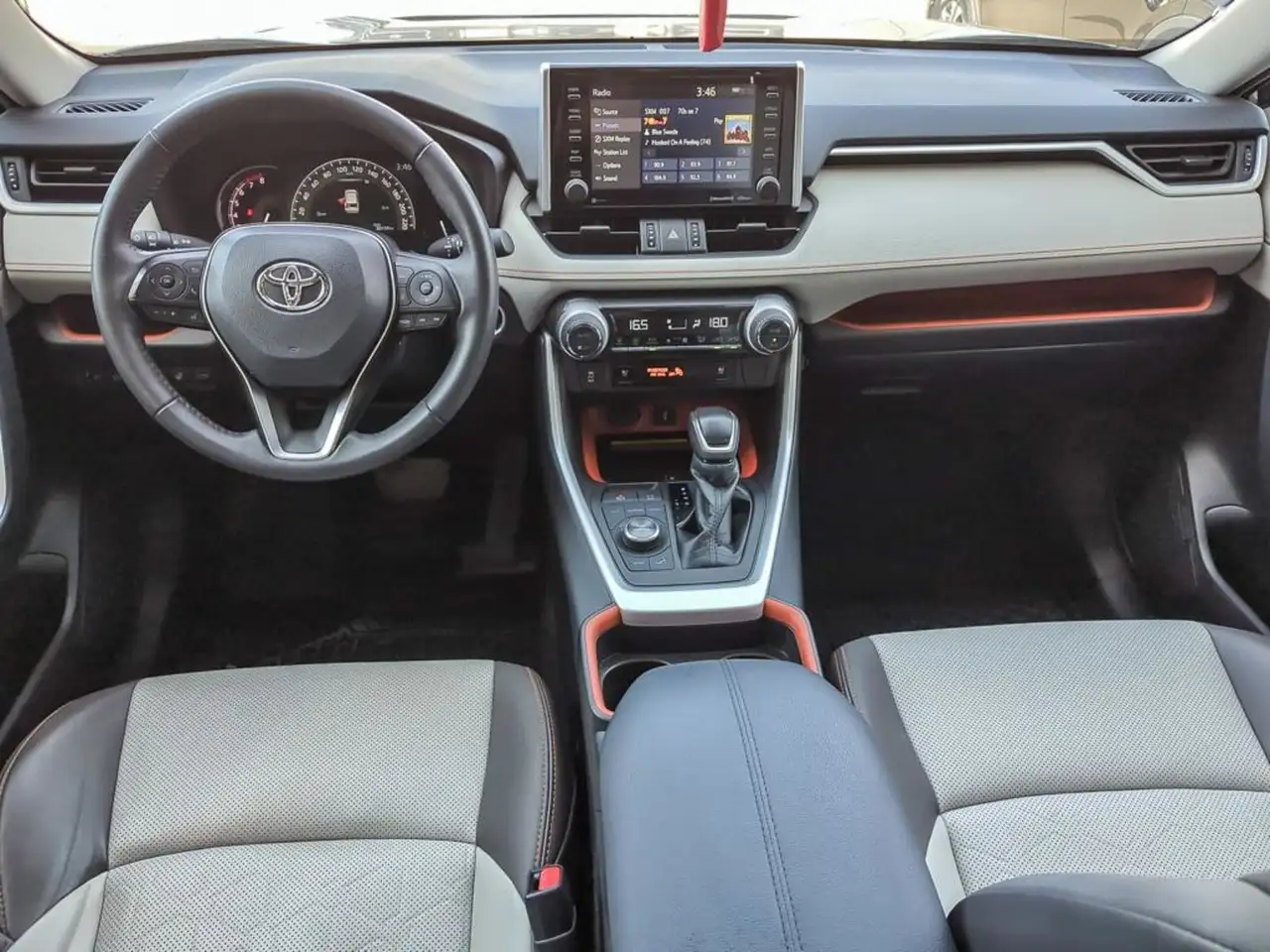 Toyota RAV 4 снимка Toyota RAV 4
