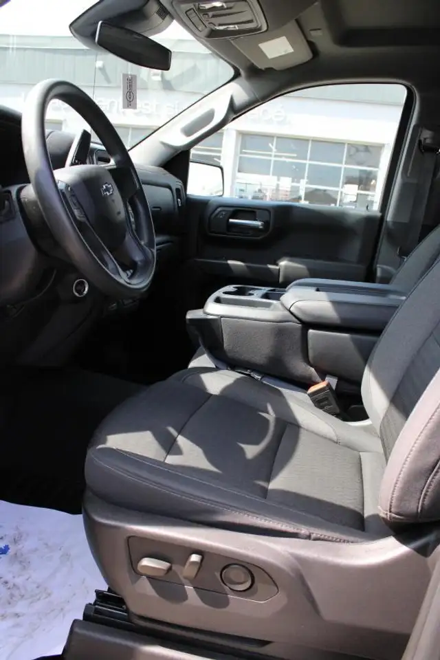 Chevrolet Silverado 1500 снимка Chevrolet Silverado 1500