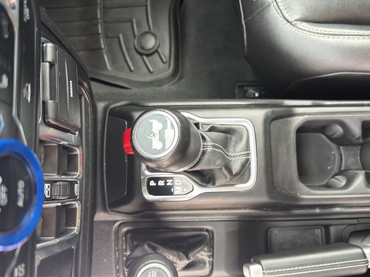 Jeep Wrangler снимка Jeep Wrangler