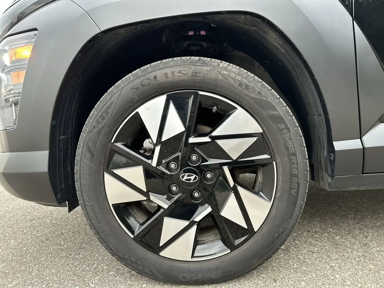 Hyundai KONA снимка Hyundai KONA