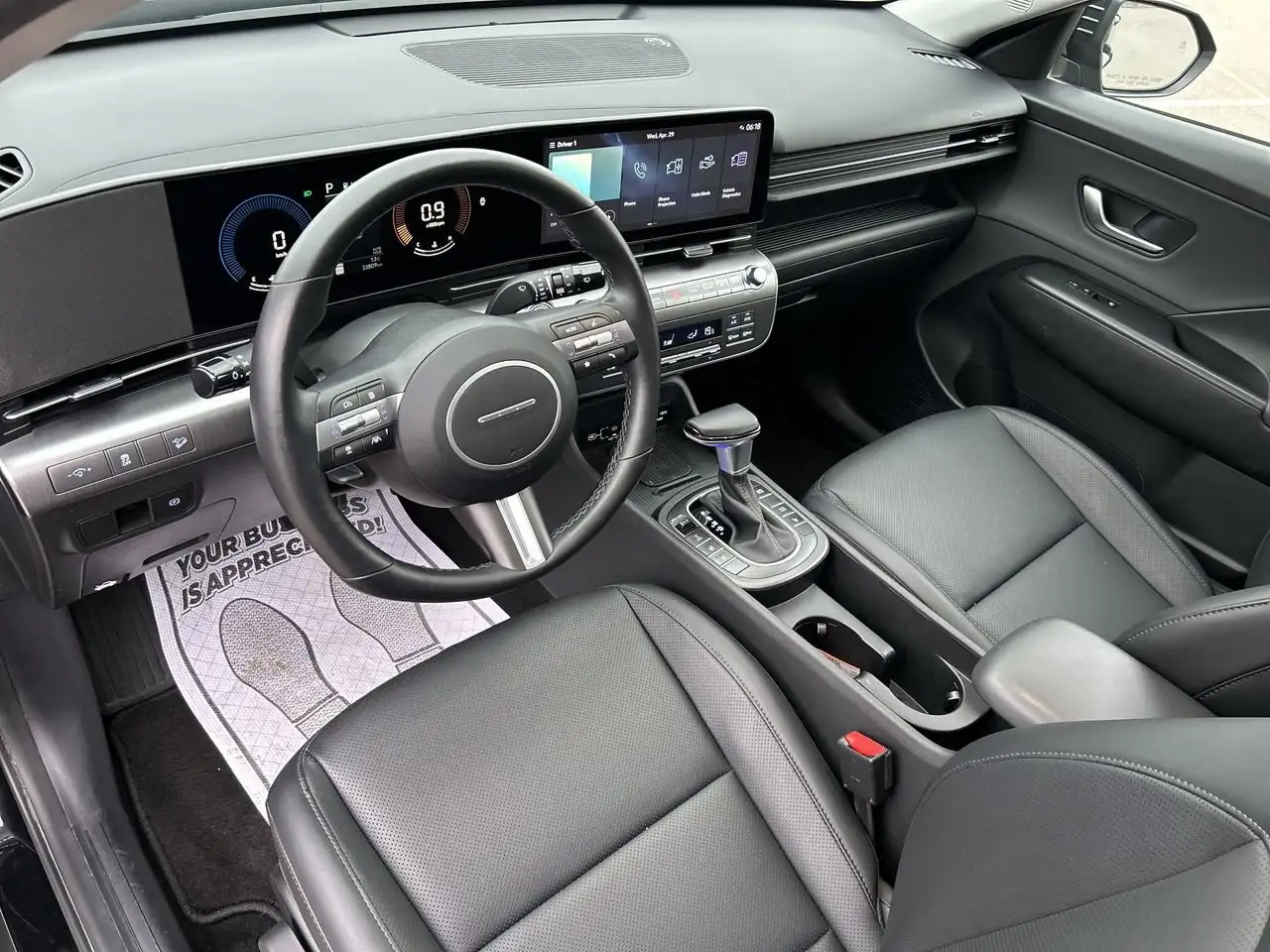 Hyundai KONA снимка Hyundai KONA