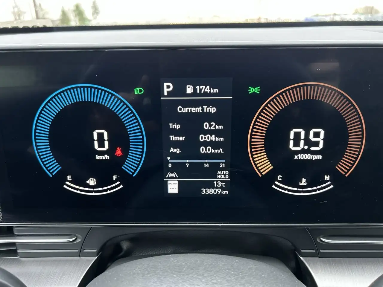 Hyundai KONA снимка Hyundai KONA
