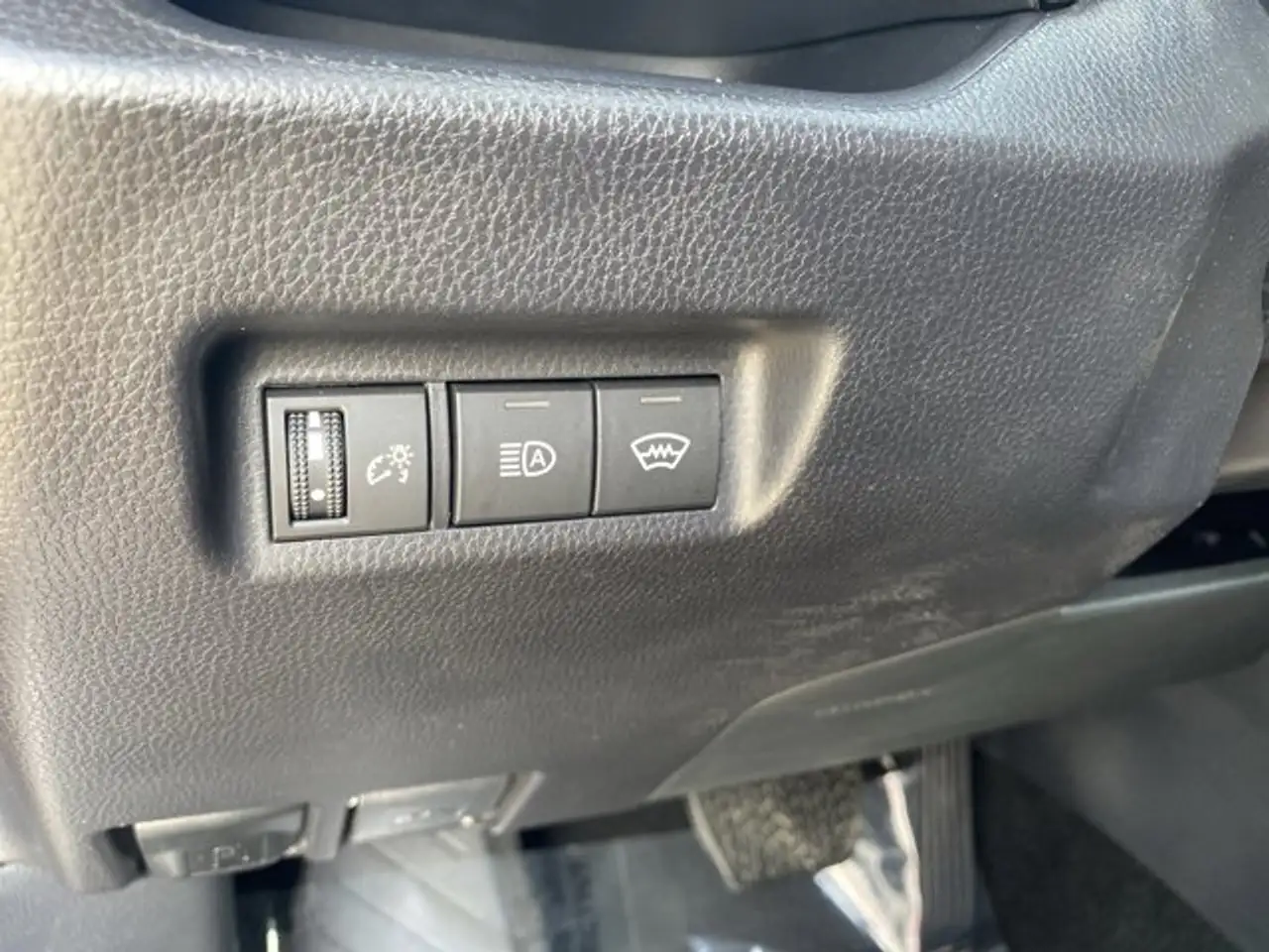 Toyota RAV 4 photo Toyota RAV 4