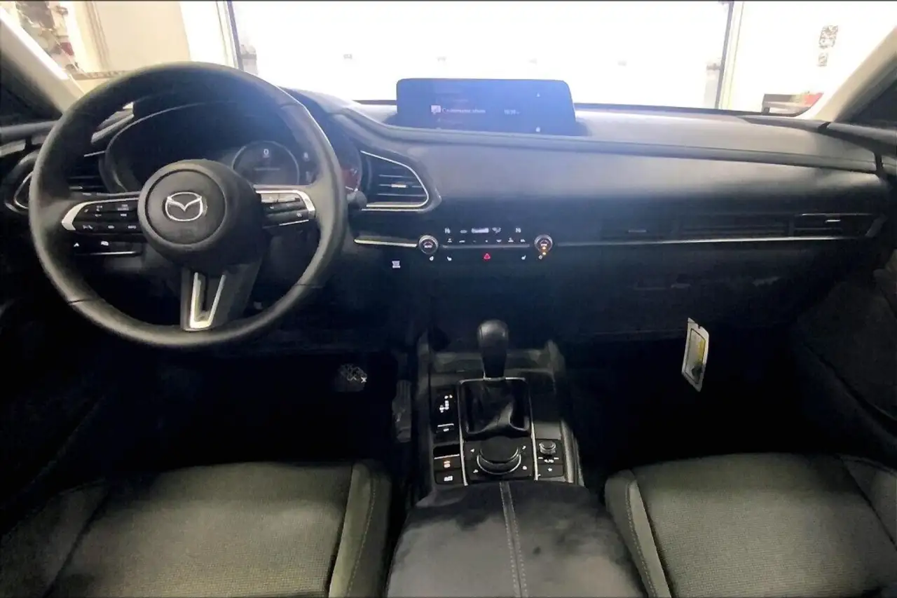 Mazda CX-30 photo Mazda CX-30