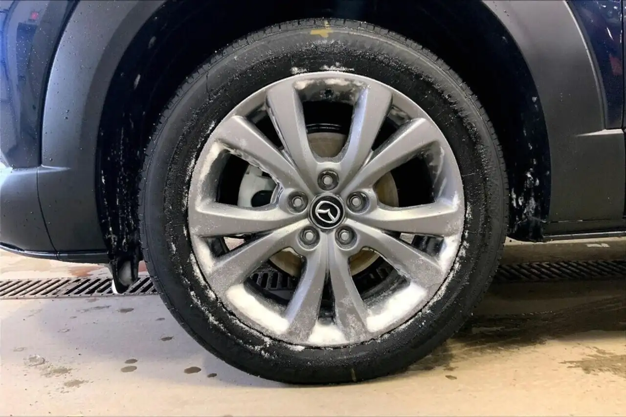 Mazda CX-30 photo Mazda CX-30