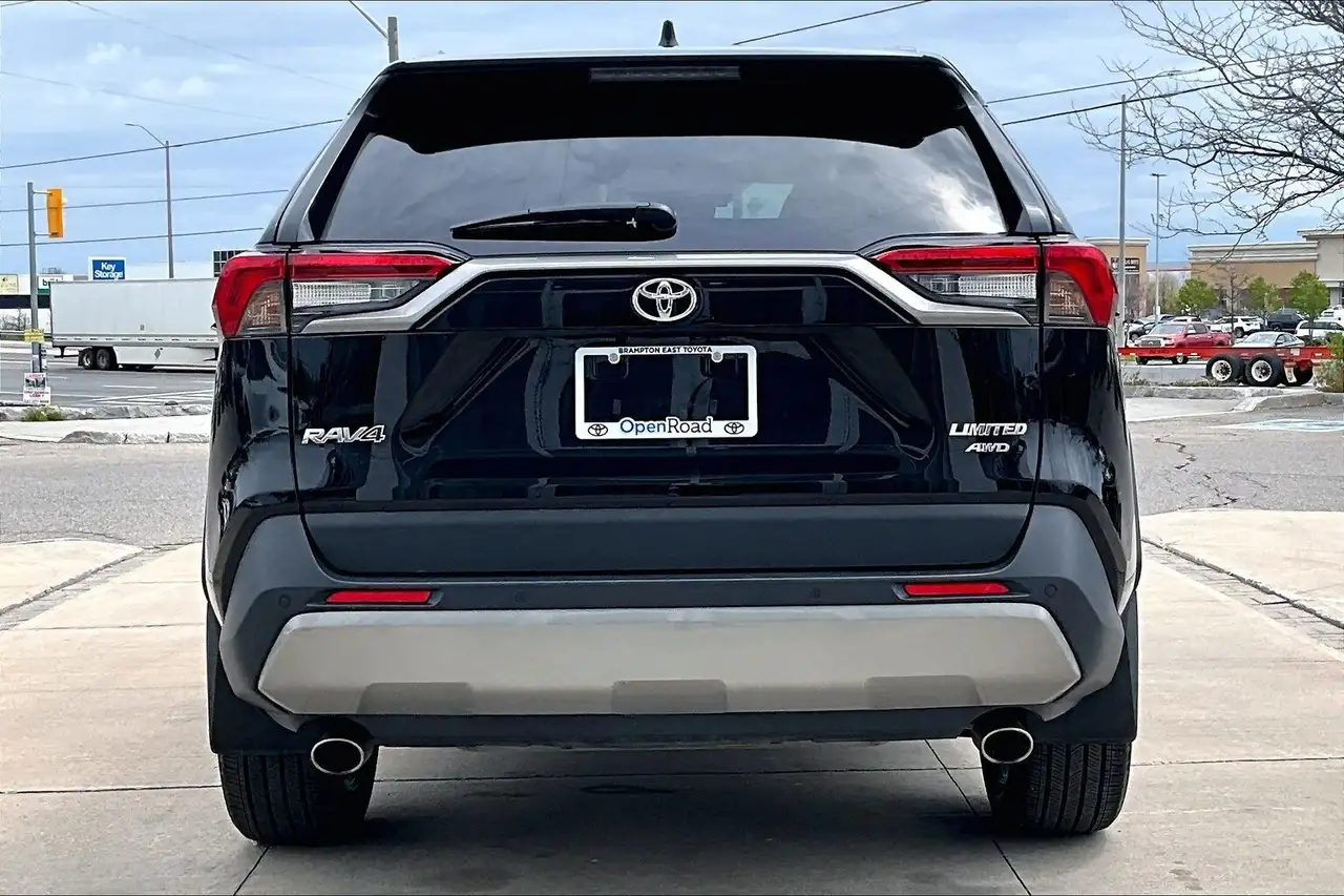 Toyota RAV 4 снимка Toyota RAV 4