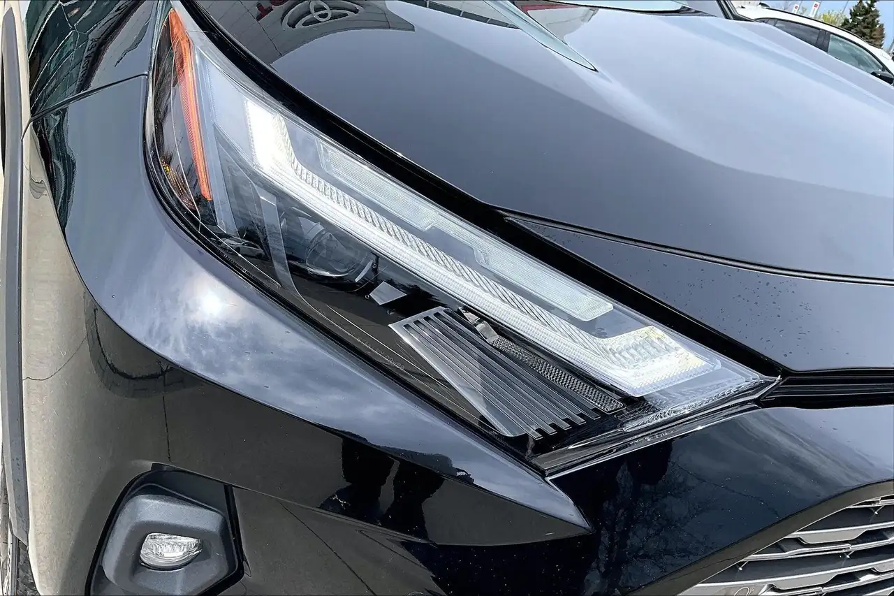 Toyota RAV 4 снимка Toyota RAV 4