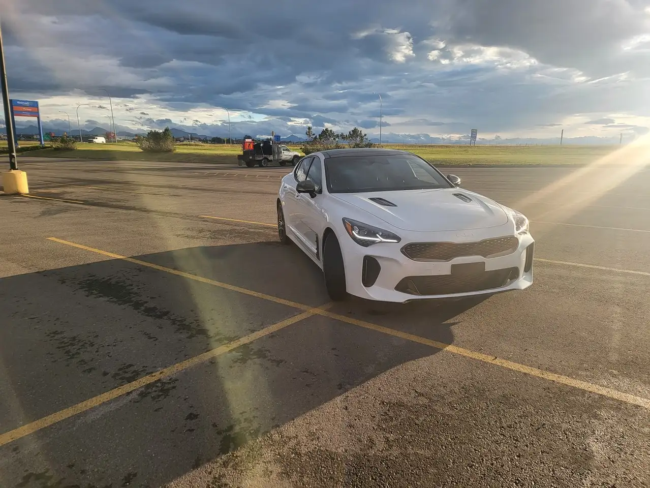 Kia Stinger снимка Kia Stinger