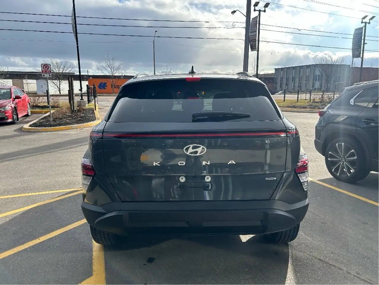 Hyundai KONA снимка Hyundai KONA