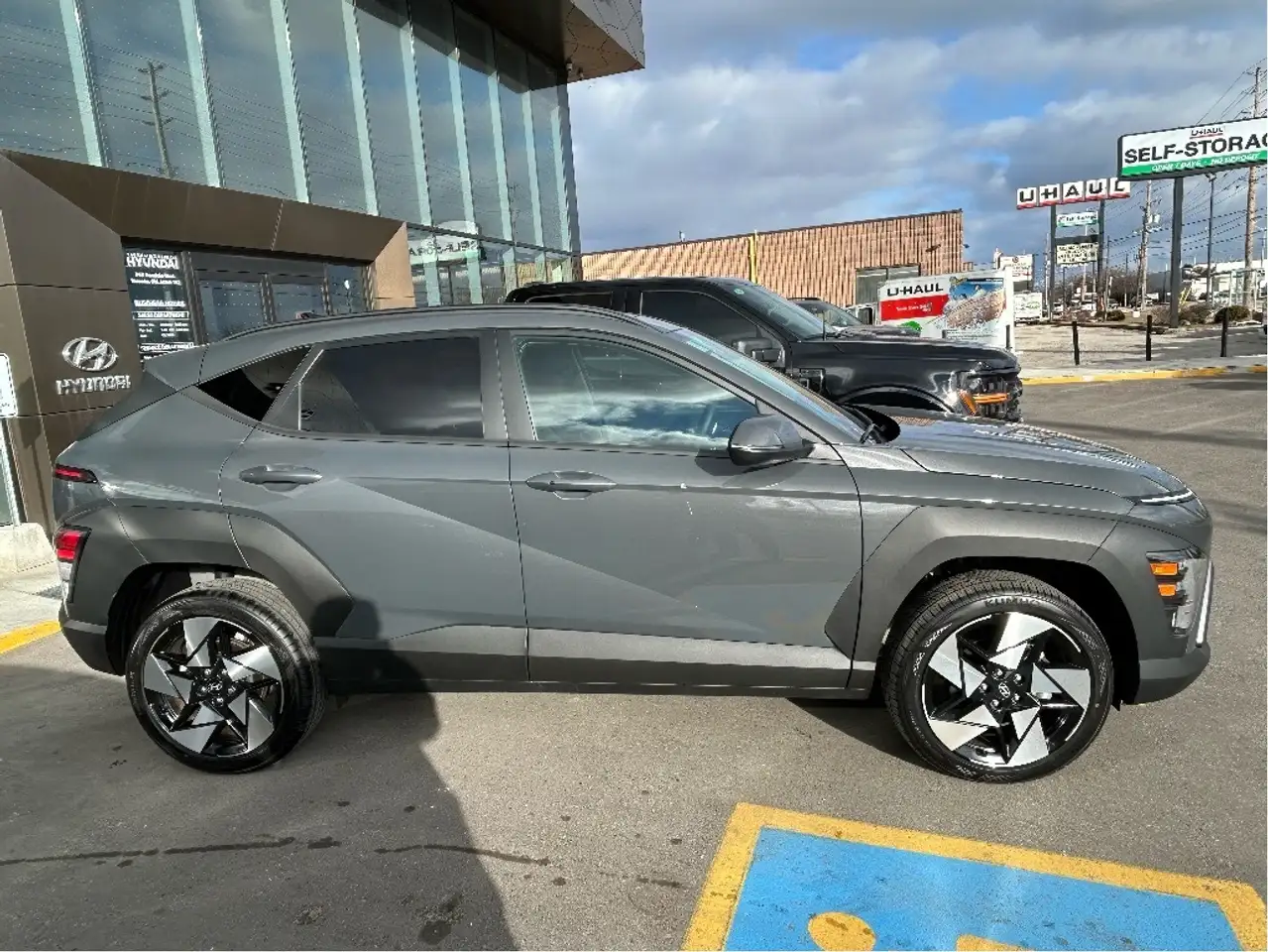 Hyundai KONA снимка Hyundai KONA