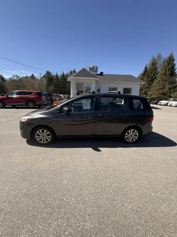 Mazda 5 photo Mazda 5