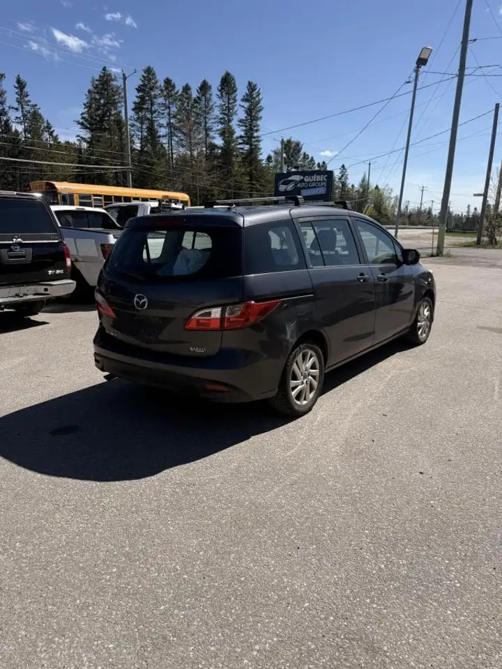 Mazda 5 photo Mazda 5