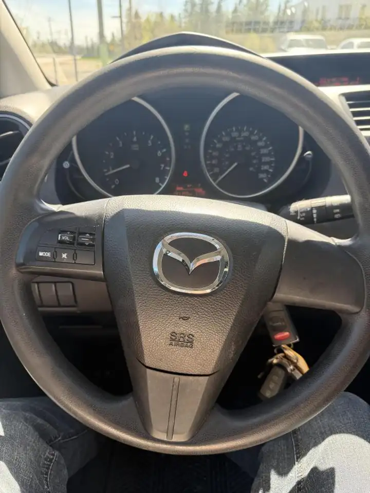 Mazda 5 photo Mazda 5