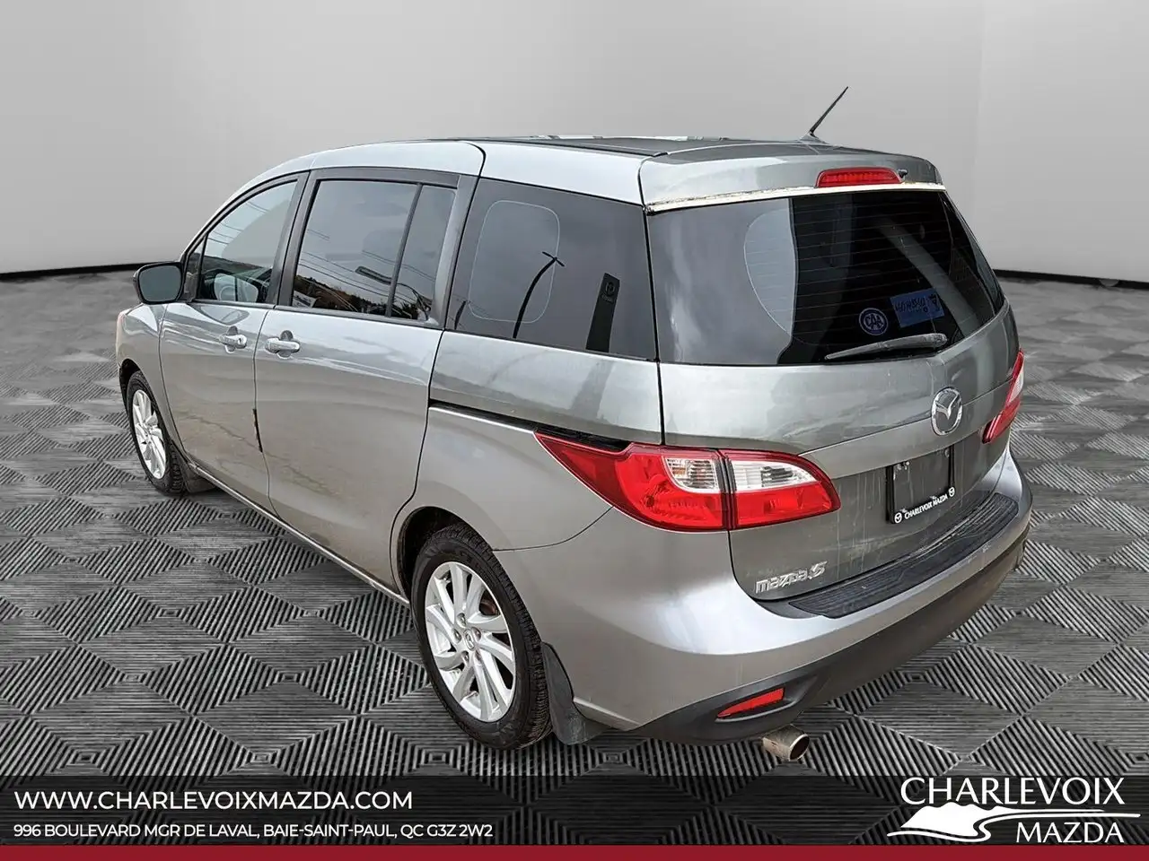 Mazda 5 снимка Mazda 5