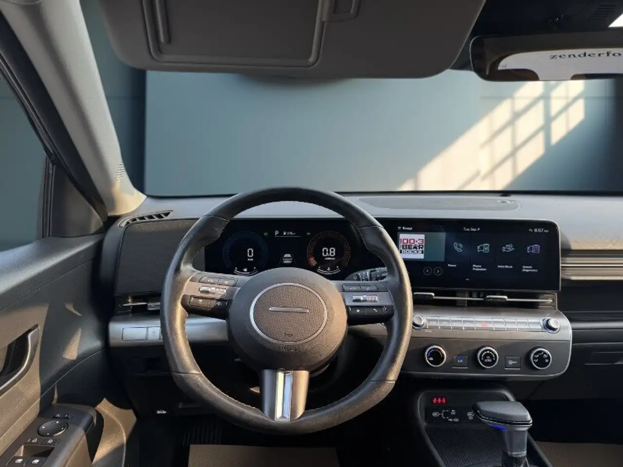 Hyundai KONA снимка Hyundai KONA