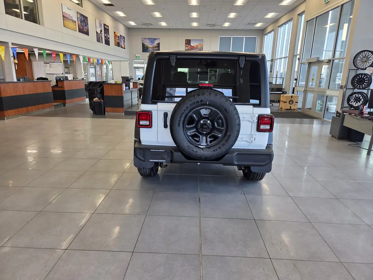 Jeep Wrangler снимка Jeep Wrangler