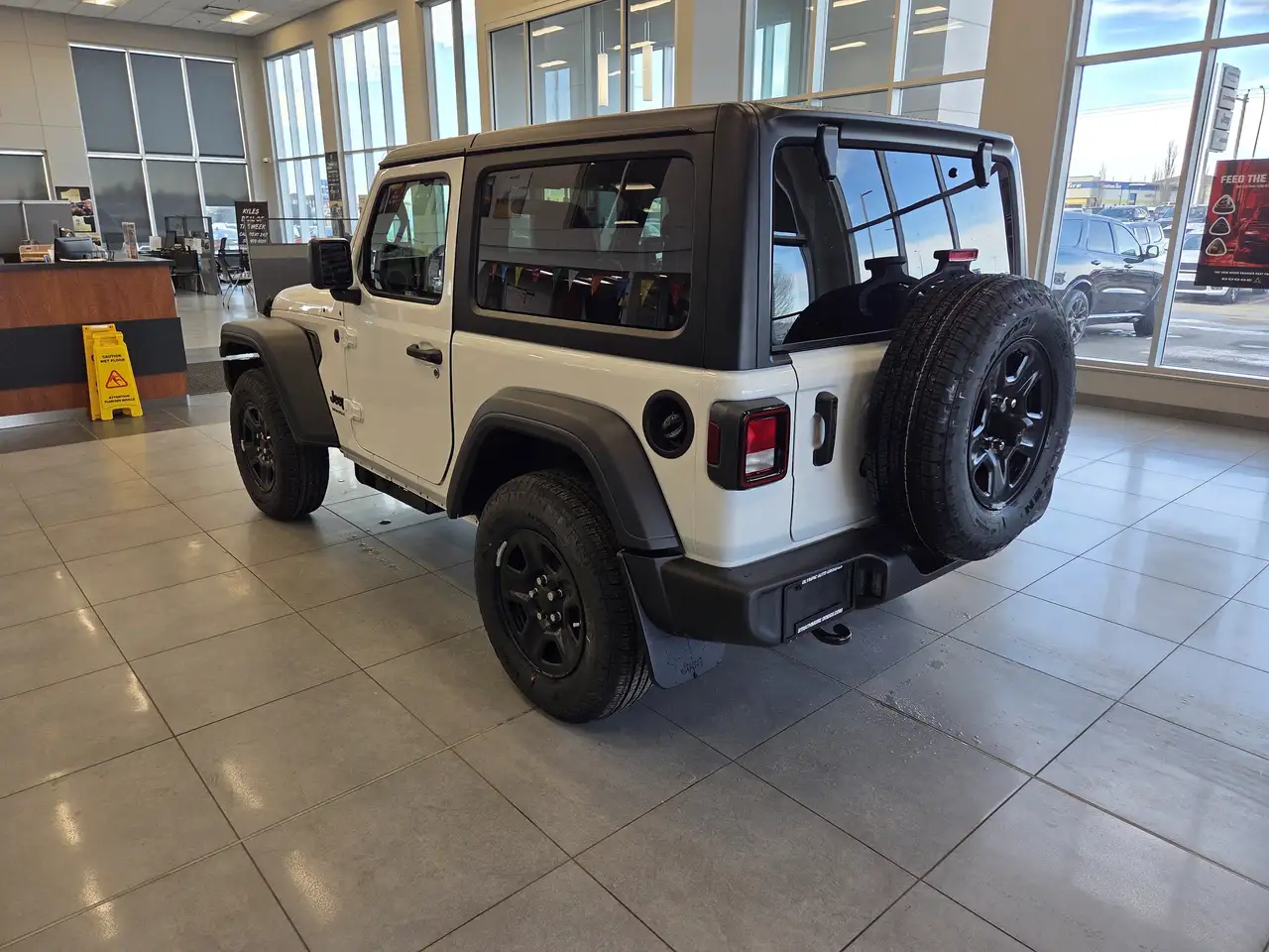 Jeep Wrangler снимка Jeep Wrangler