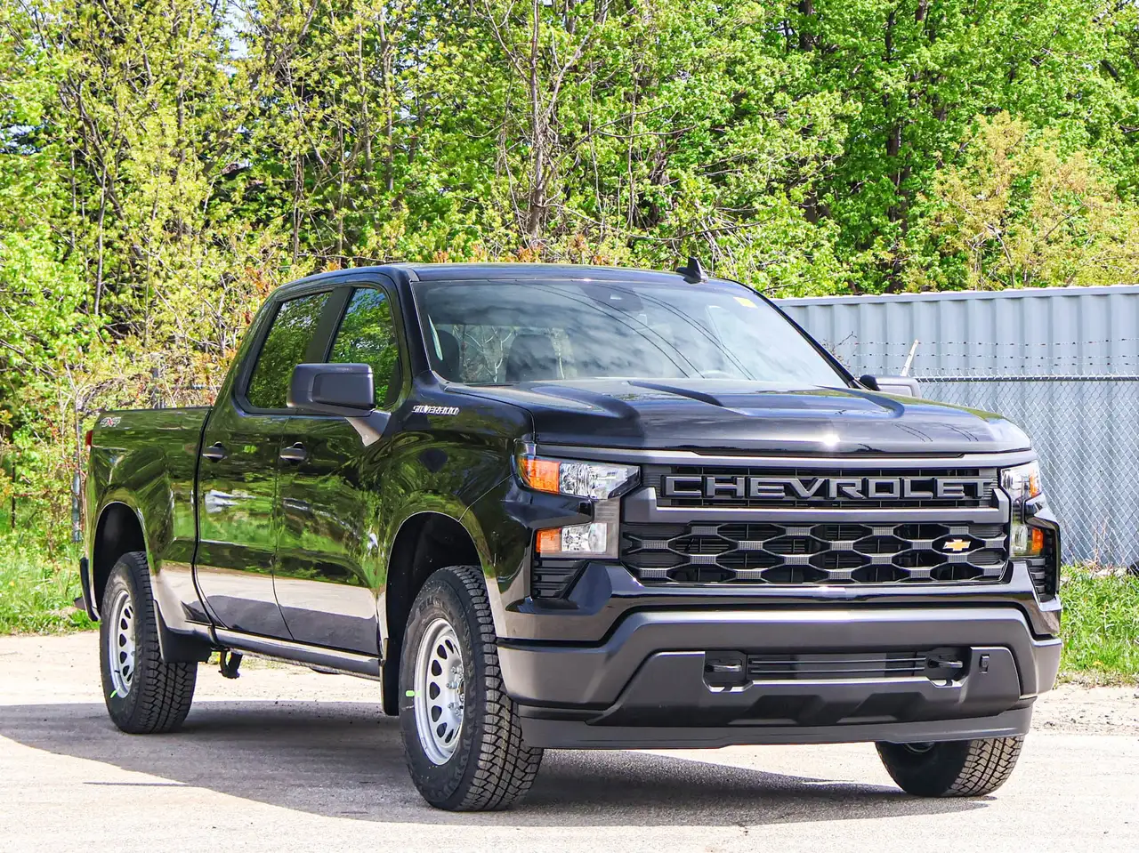 Chevrolet Silverado 1500 снимка Chevrolet Silverado 1500