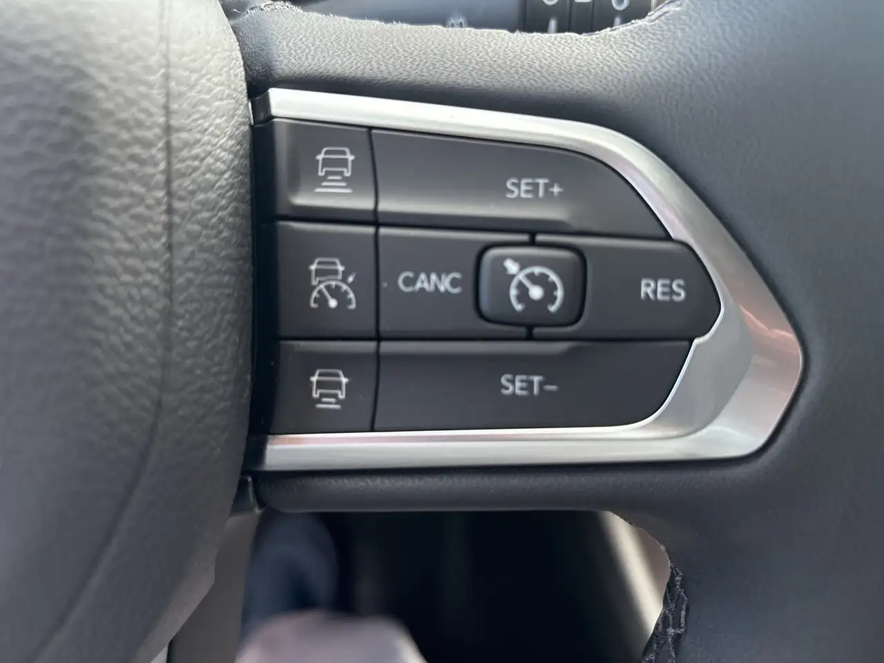 Jeep Compass photo Jeep Compass