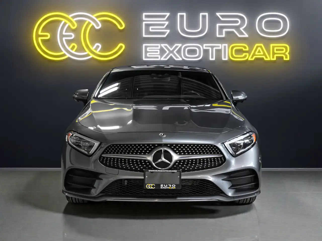 Mercedes-Benz CLS снимка Mercedes-Benz CLS