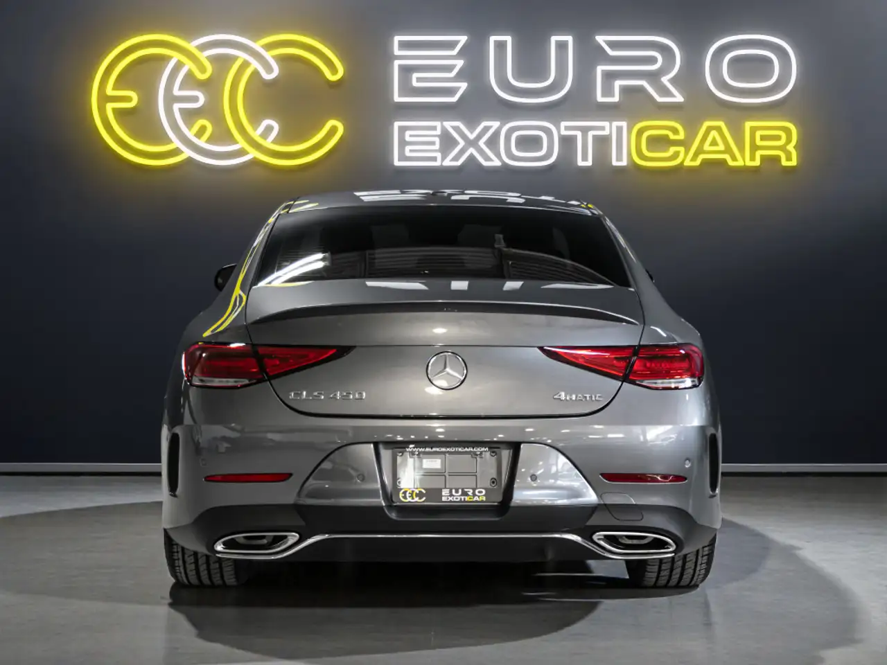 Mercedes-Benz CLS снимка Mercedes-Benz CLS
