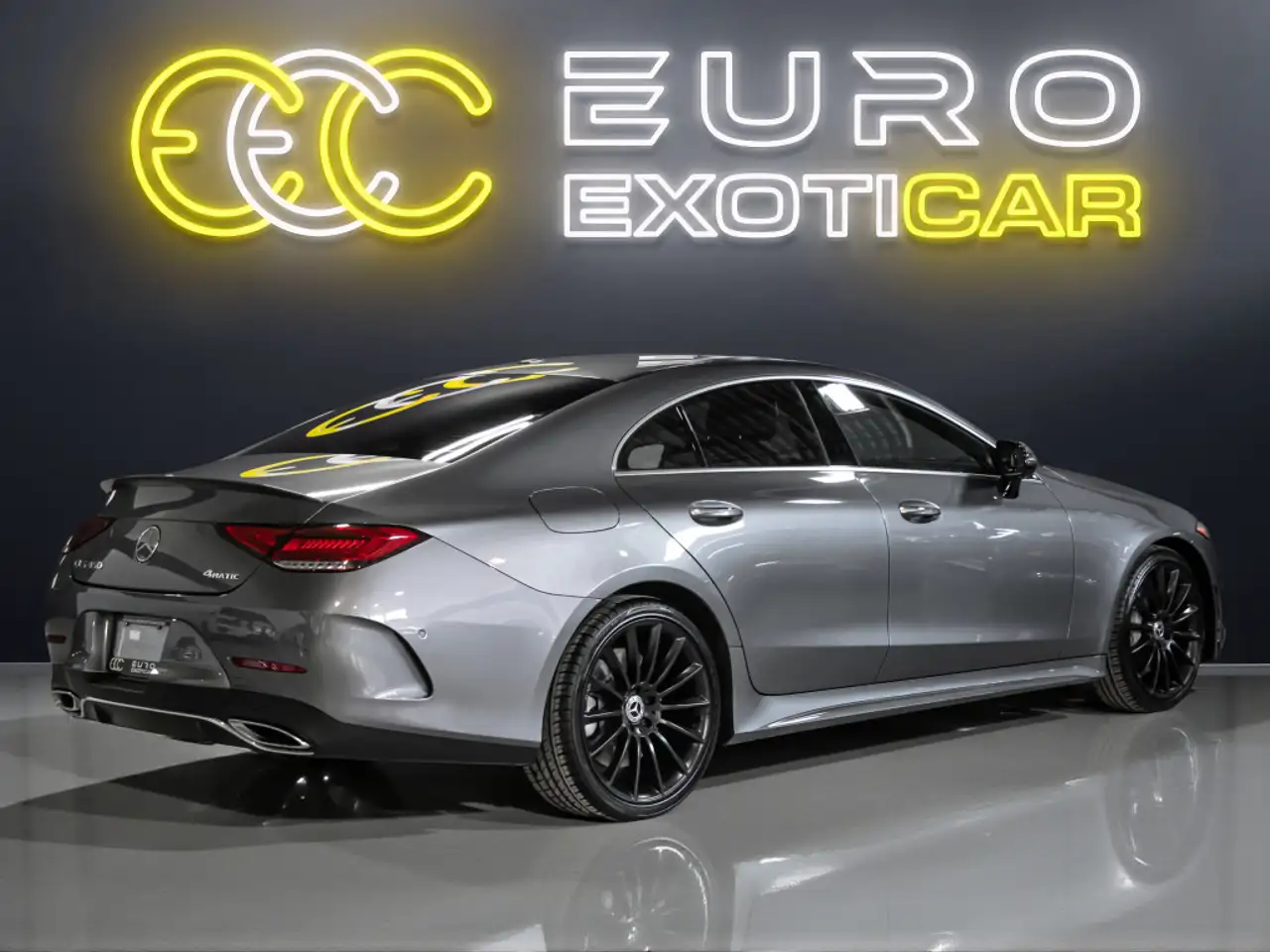 Mercedes-Benz CLS снимка Mercedes-Benz CLS