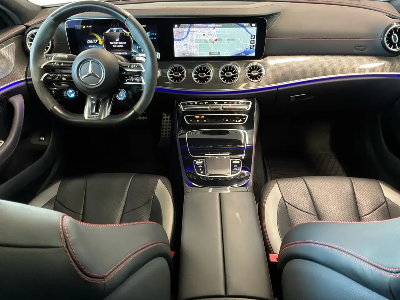 Mercedes-Benz CLS снимка Mercedes-Benz CLS