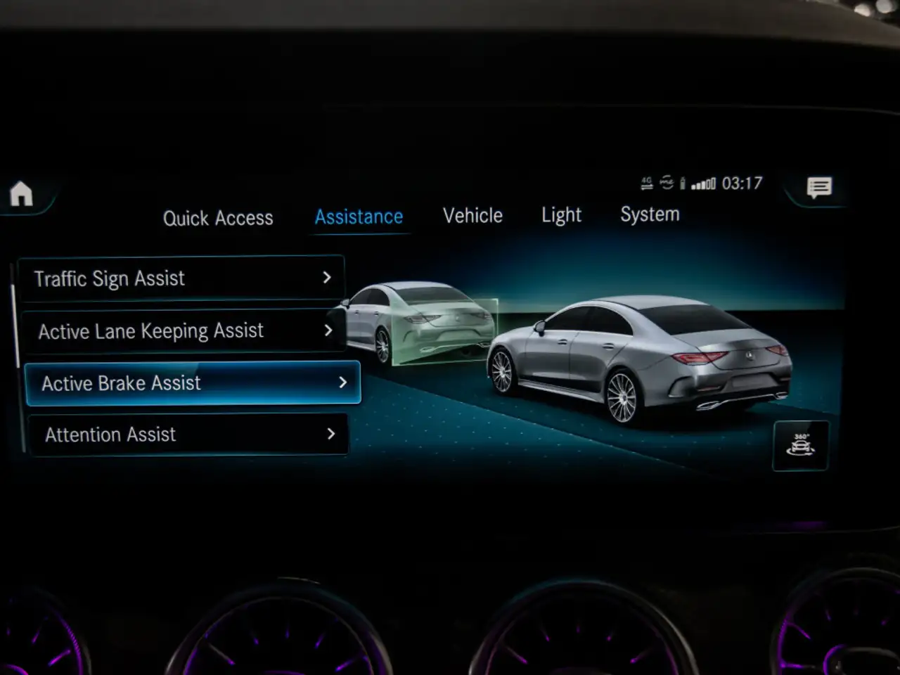 Mercedes-Benz CLS снимка Mercedes-Benz CLS