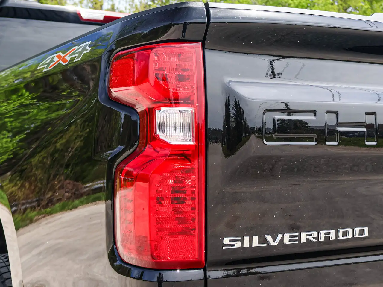 Chevrolet Silverado 1500 снимка Chevrolet Silverado 1500