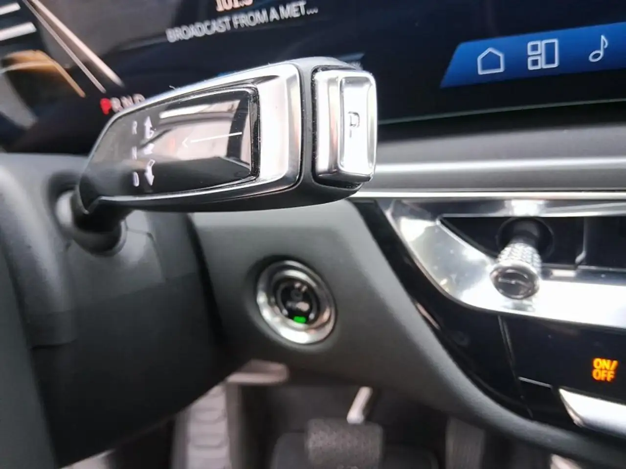 Cadillac Lyriq снимка Cadillac Lyriq