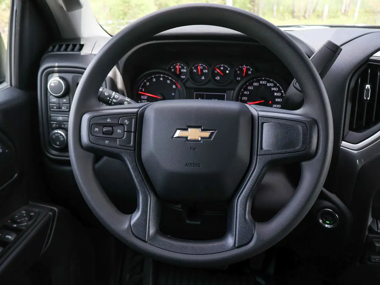 Chevrolet Silverado 1500 снимка Chevrolet Silverado 1500