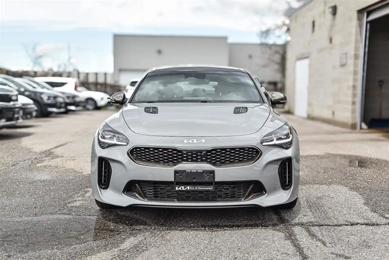 Kia Stinger снимка Kia Stinger