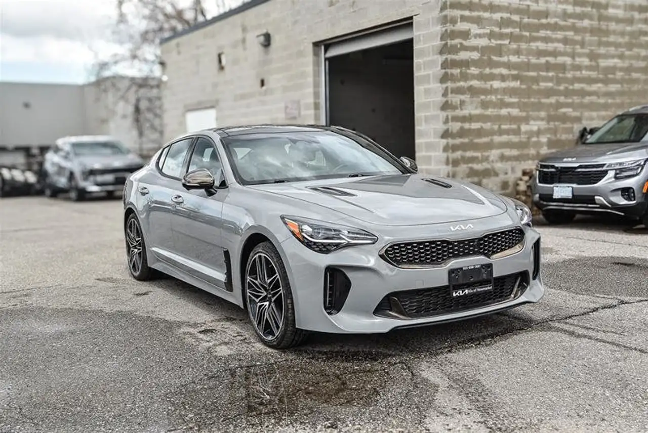 Kia Stinger снимка Kia Stinger