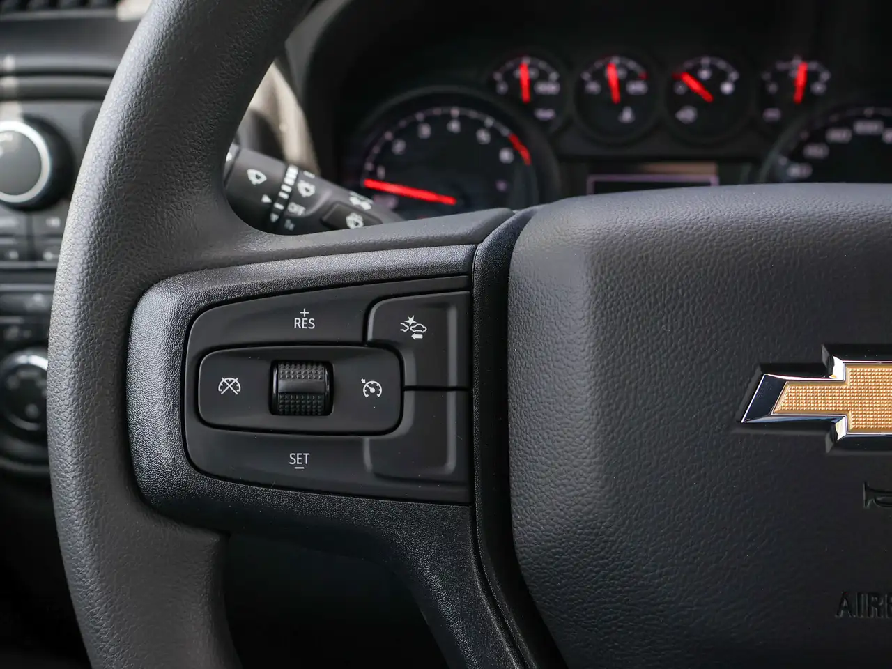 Chevrolet Silverado 1500 снимка Chevrolet Silverado 1500