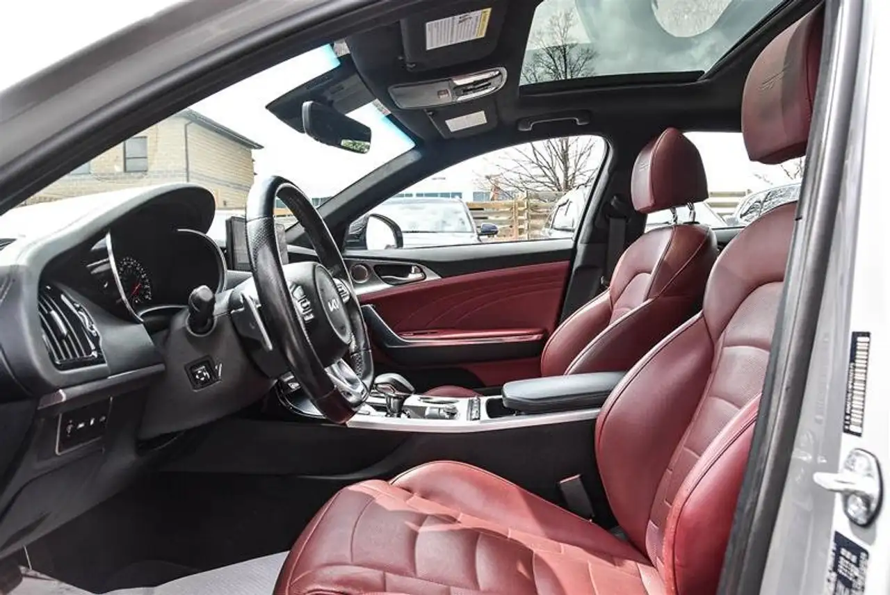 Kia Stinger снимка Kia Stinger