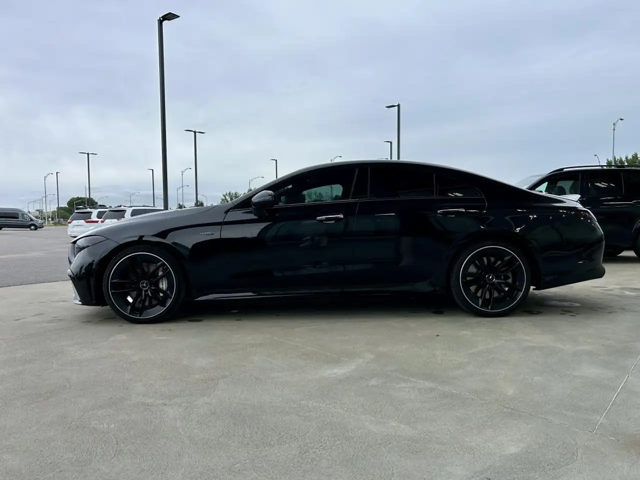 Mercedes-Benz CLS снимка Mercedes-Benz CLS