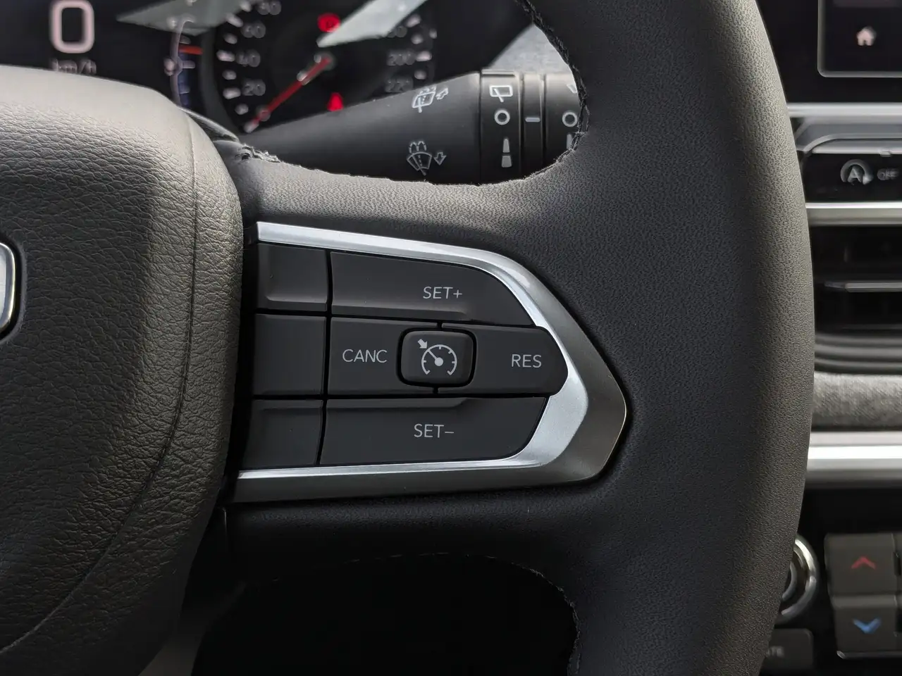 Jeep Compass photo Jeep Compass