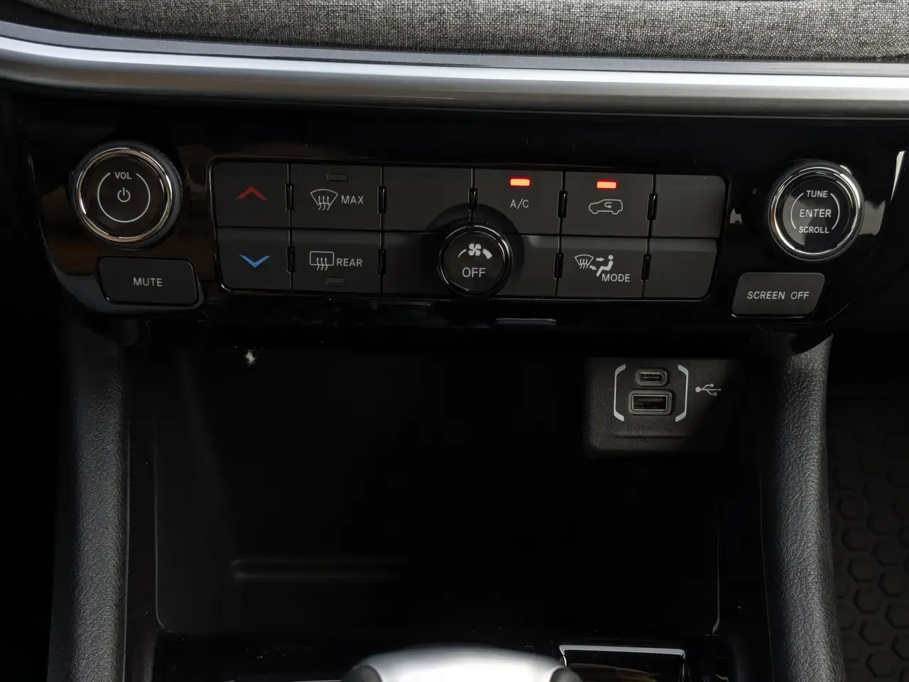 Jeep Compass photo Jeep Compass