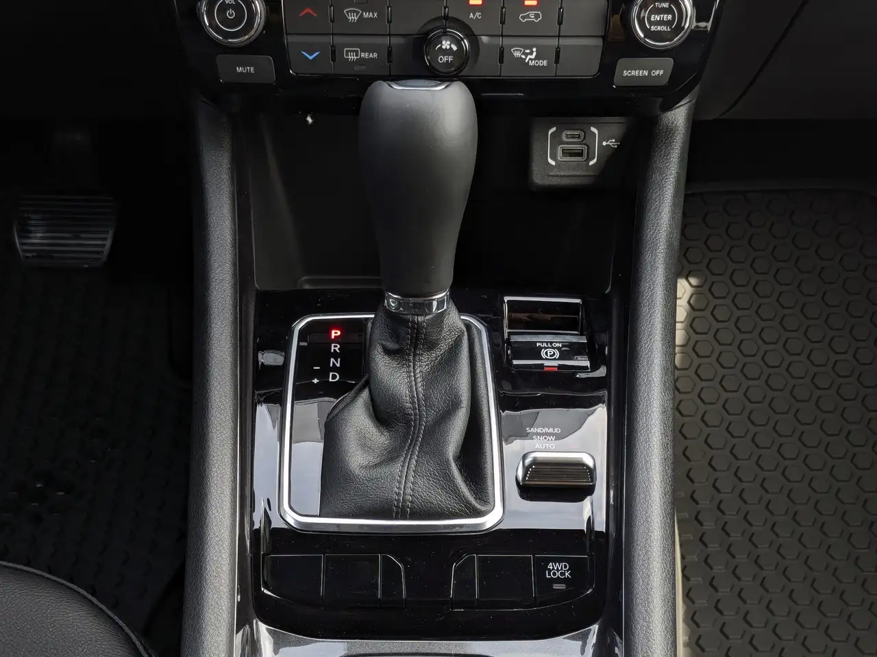 Jeep Compass photo Jeep Compass