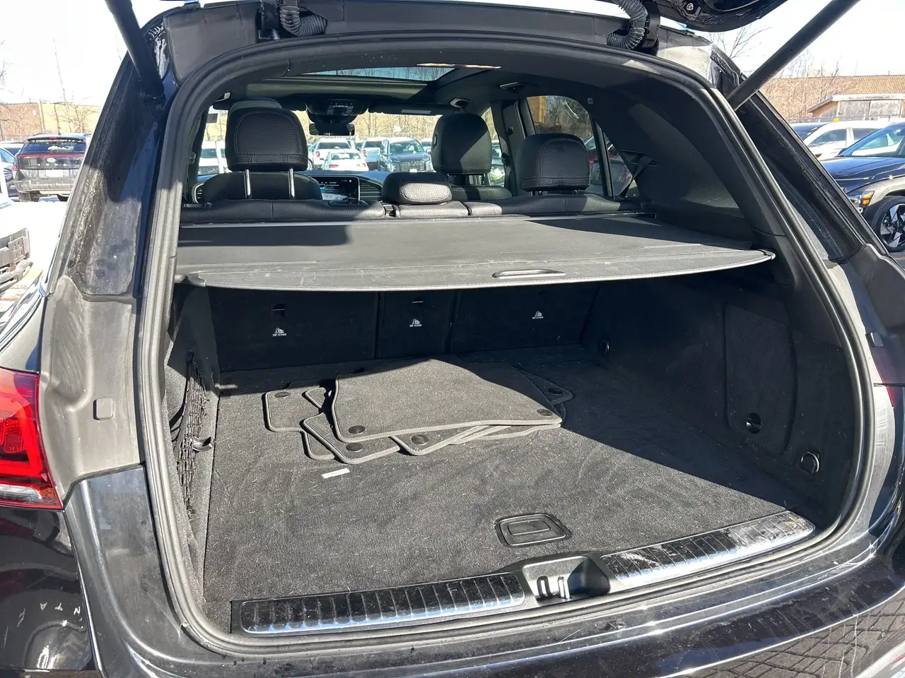 Mercedes-Benz GLE снимка Mercedes-Benz GLE
